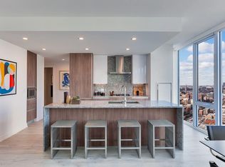 1030 N Clark St #3200, Chicago, IL 60610