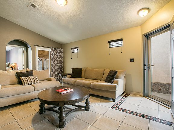 3rd image of 8100 Vista Tijeras Ln SW