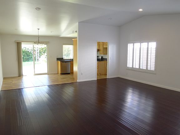 2nd image of 2039 S Grandview Ln