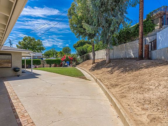 3rd image of 16131 Janine Dr