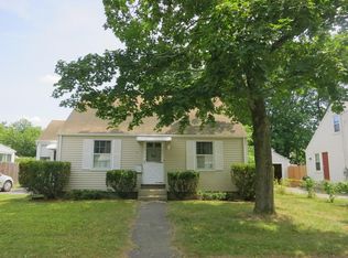 71 Midway St, Springfield, MA 01151