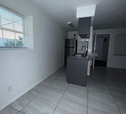 2nd image of 500 N Broadway St #10
