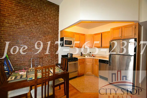 Rented by City Stop Realty | media 4