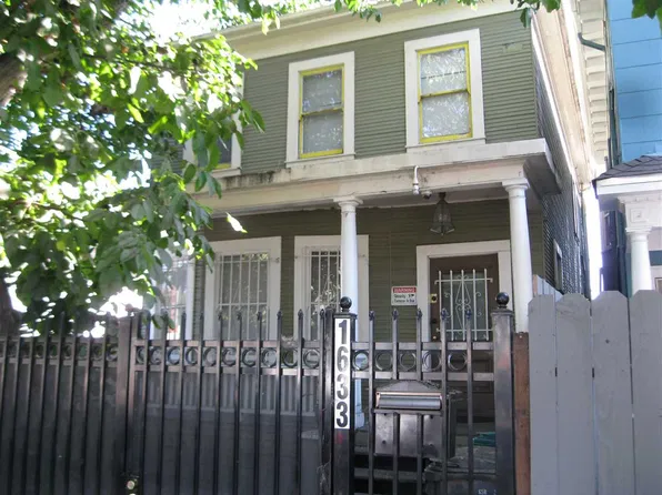 1633 8th St, Oakland, CA 94607