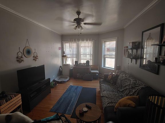 4th image of 342 S Austin Blvd #2H