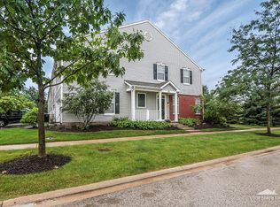 201 Springbrook Trl S, Oswego, IL 60543