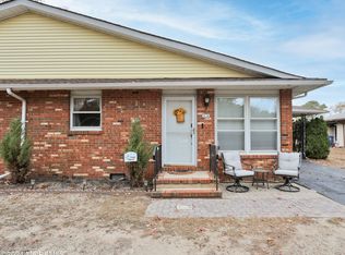 20 Cranberry Rd #8, Manahawkin, NJ 08050