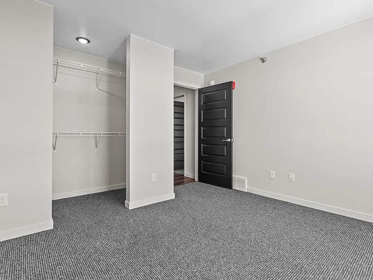 Area 57 Apartments — Photo 45