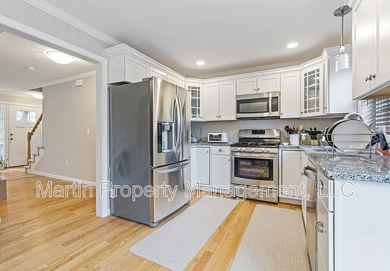 4 Fairview St #10-1 — Photo 7