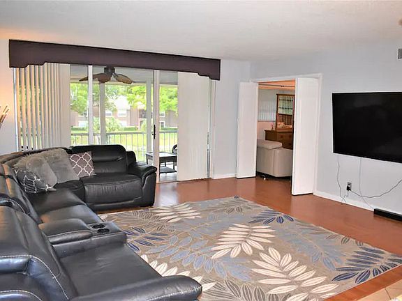 3rd image of 2850 Forest Hills Blvd APT 316