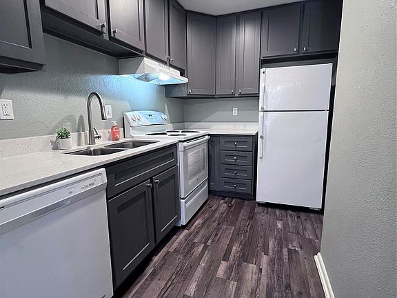 5th image of 218 E Bridge St APT 8
