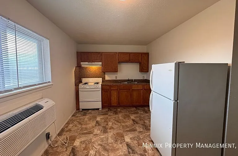 711 S Austin Ave #203 — Photo 8