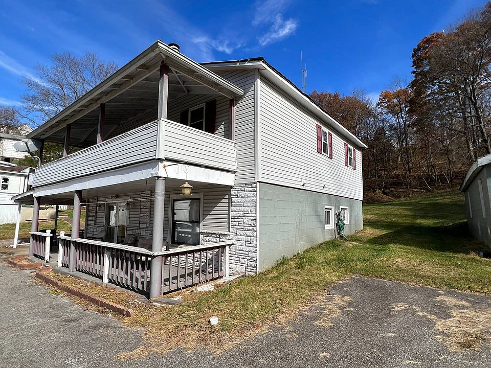 35 Elm St, Pennsboro, WV 26415 MLS 11177874 Zillow