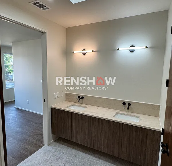 42 Angelus St — Photo 12