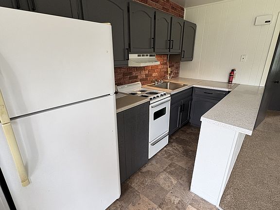 3rd image of 35 Stoney Run Rd APT 12