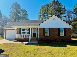 933 Friendship Rd, Hartwell, GA 30643