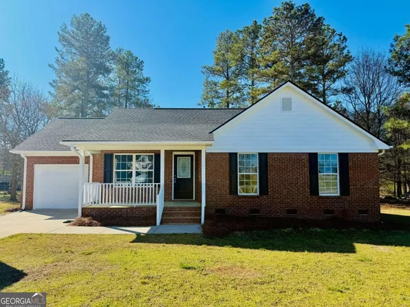 933 Friendship Rd, Hartwell, GA 30643