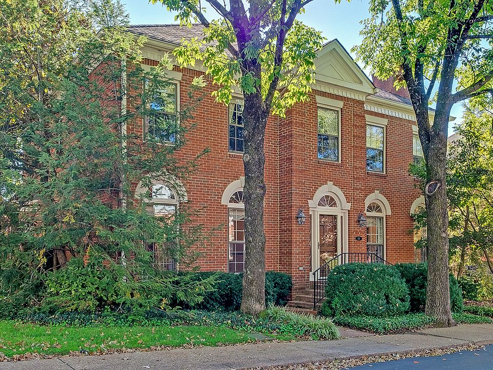 1st image of 104 Chatsworth Dr