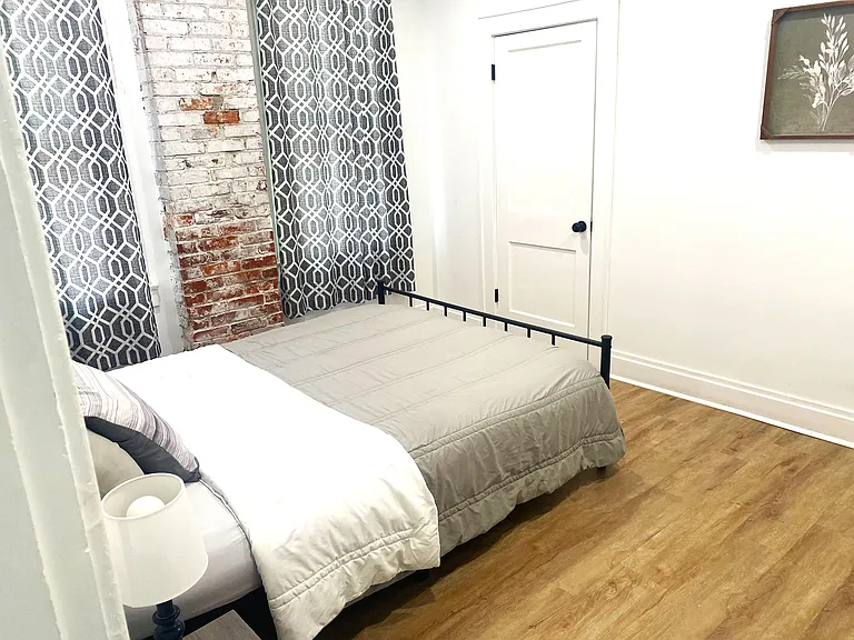 705 Bedford Ave #2 — Photo 18