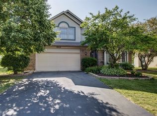2018 Pebble Beach Dr, Plainfield, IL