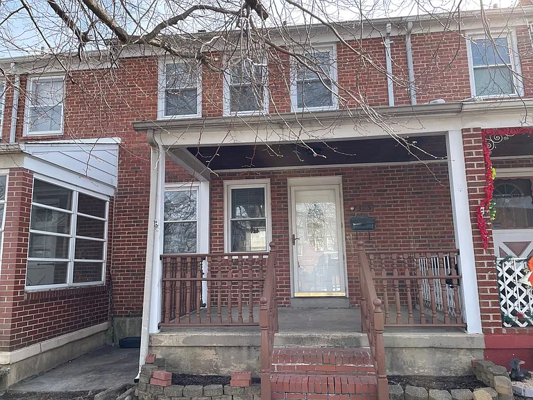 7325 Conley St — Photo 2