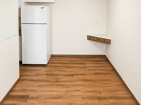 4th image of 3869 Treebrook Dr #3869