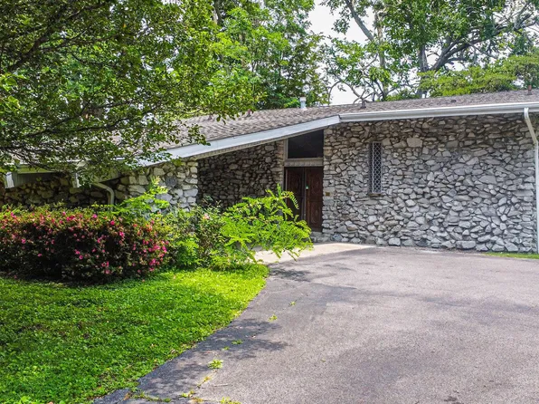1135 Tenne Vue Dr, Paducah, KY 42003