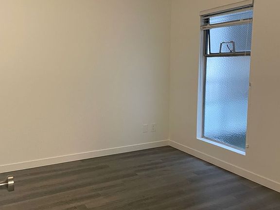 5th image of 2035 43rd Ave E APT 203