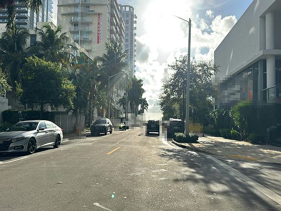 4th image of 725 NE 22nd St APT 7E