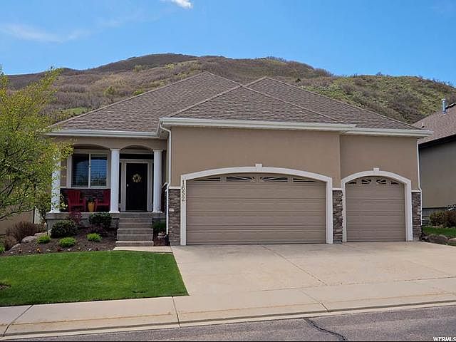 1st image of 1652 E Spyglass Hill Dr