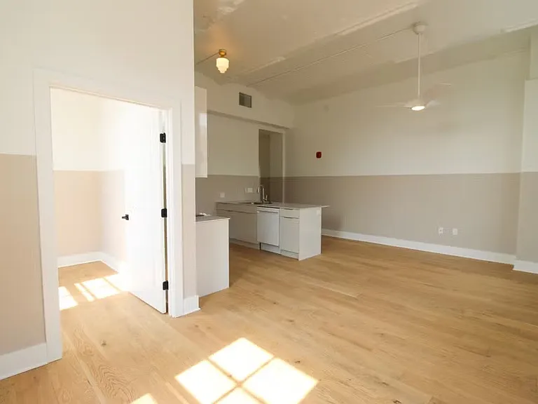 30 W Broad St #408 — Photo 16