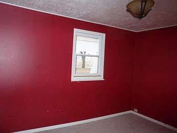 4th image of 1618 Elwood St