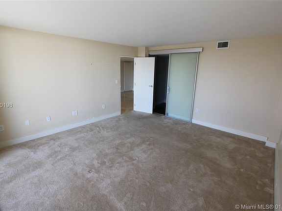 5th image of 2901 S Bayshore Dr