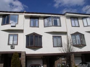 12015 Riviera Ct, College Point, NY 11356