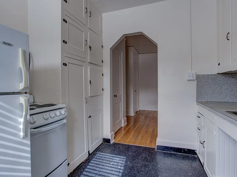 Nordel Apartments — Photo 27