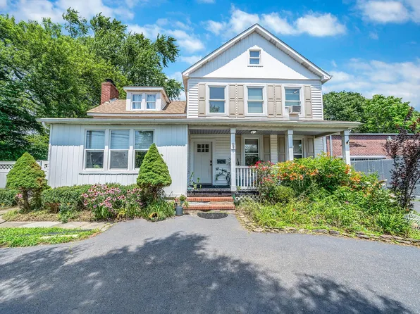 67 Hiddink Street, Sayville, NY 11782