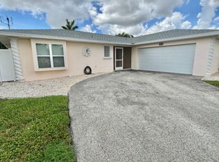 500 SE 16th Ter, Cape Coral, FL 33990