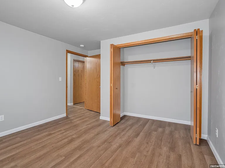 3835 E River Dr — Photo 6