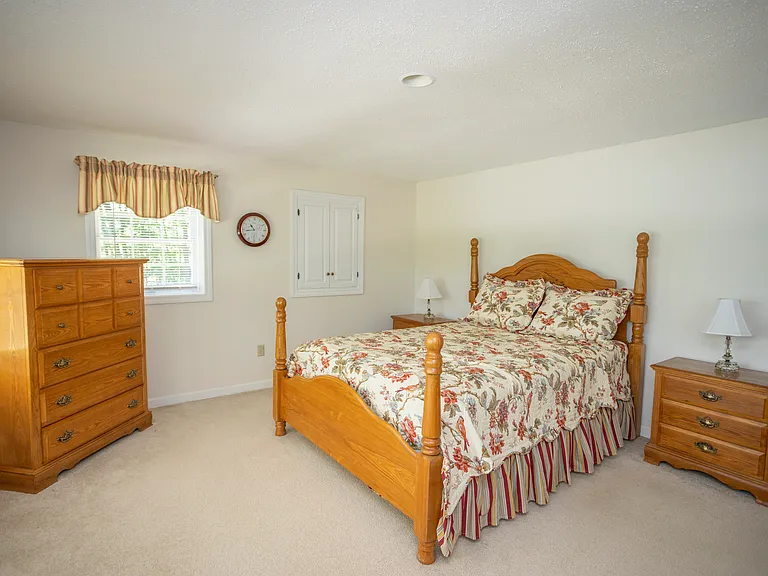 12 Ridgewood Dr — Photo 11