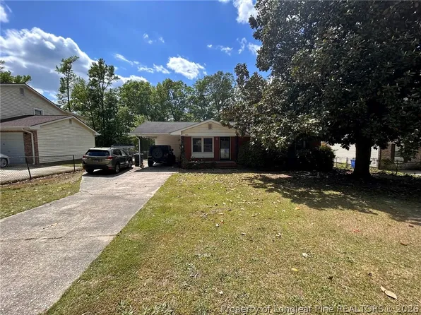422 Lansdowne Rd, Fayetteville, NC 28314