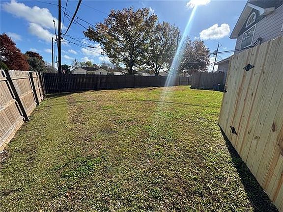 4th image of 1016 Greenspoint Dr