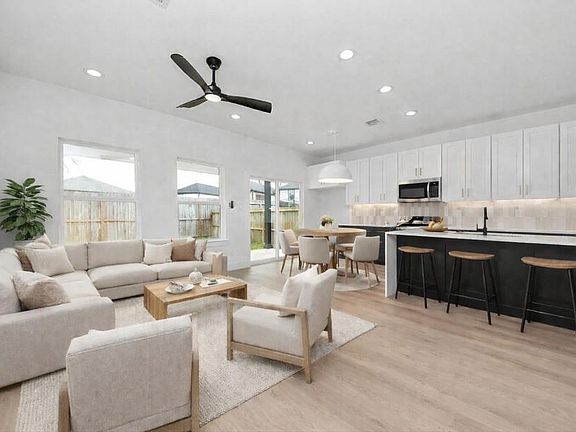 3rd image of 8314 Prairie View Dr