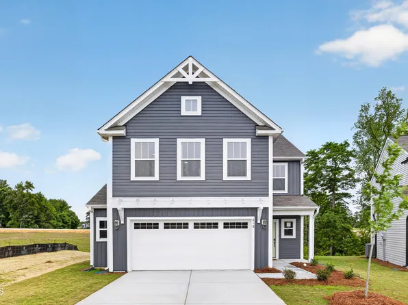 218 Oriole Dr #164, Angier, NC 27501