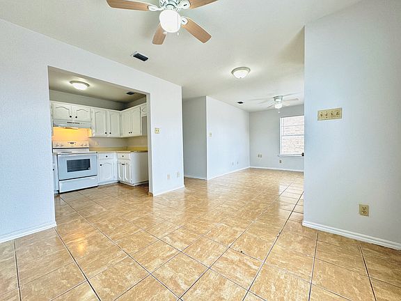 2nd image of 2517 N 32nd St #1