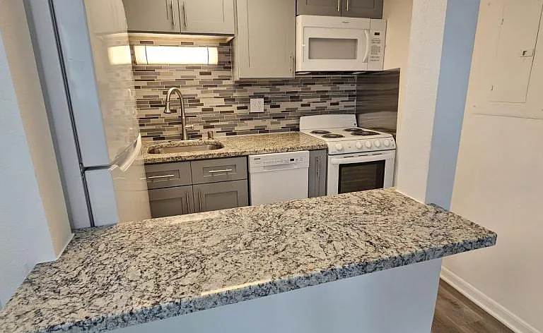 218 N Main St #22 — Photo 13