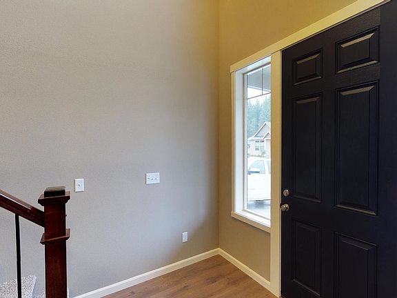 5th image of 6409 NE 133rd Way