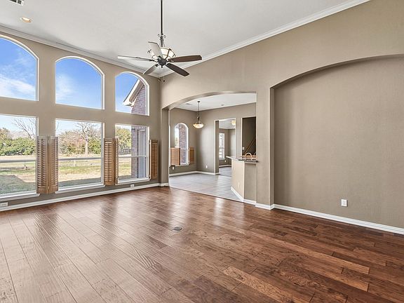 3rd image of 7517 Rodeo Dr