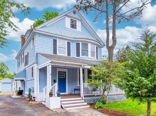 14 Thoreau St, Concord, MA 01742