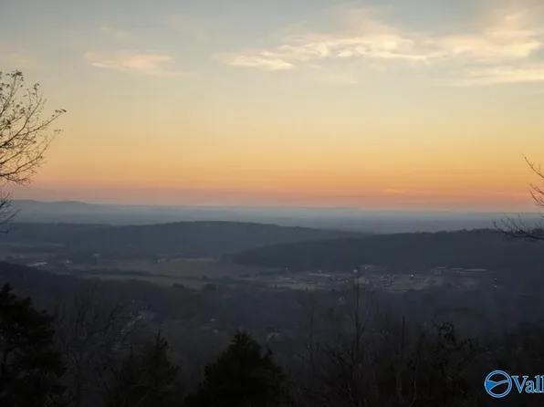 3030 Cliffs Edge Cir SE, Huntsville, AL 35801