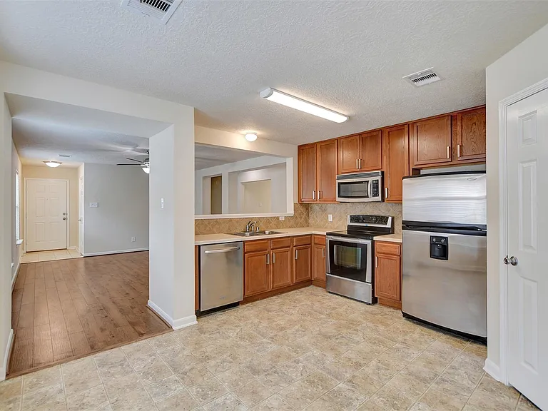 3131 Beacon Grove St — Photo 13